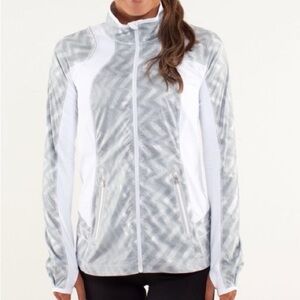 EUC Lululemon Nothin’ But Run Jacket 2